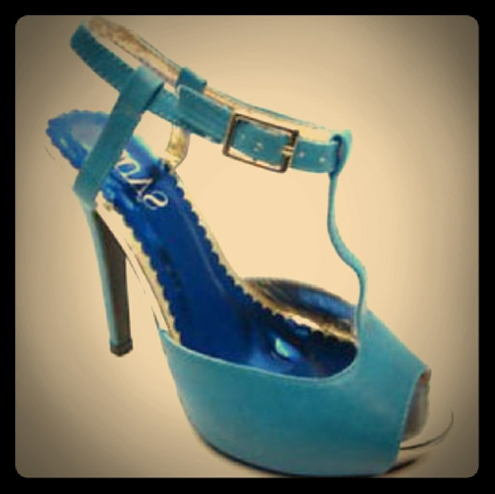 Brand new Blue Silver T strap High Heel Pumps