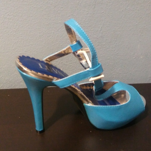 Brand new Blue Silver T strap High Heel Pumps - Picture 2 of 6