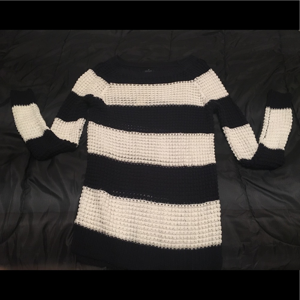 American Eagle nautical sweater 👚