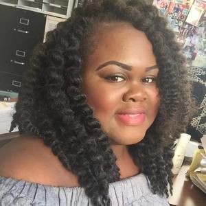 Meet your Posher, Brittney