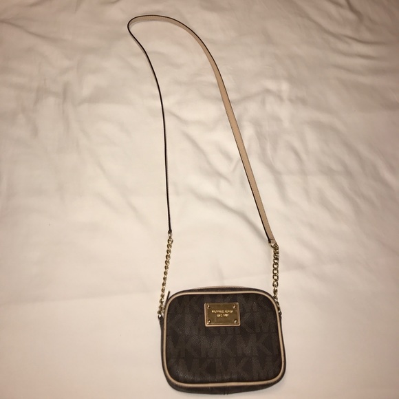 KORS Michael Kors Handbags - Michael Kors cross body purse
