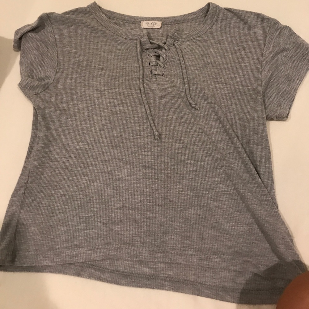 Brandy Melville shirt