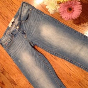 Light wash jeans