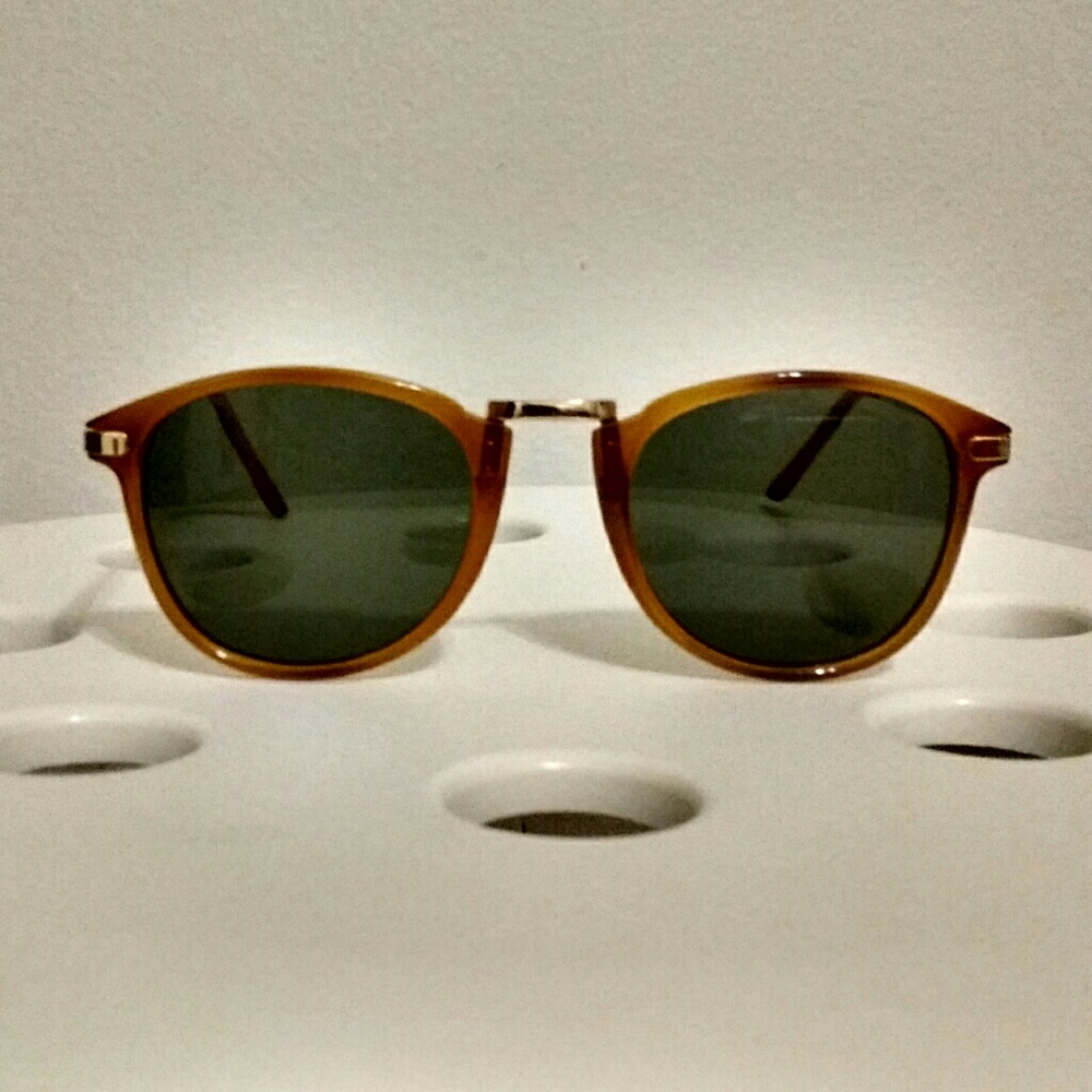 Lucky brand sunglasses