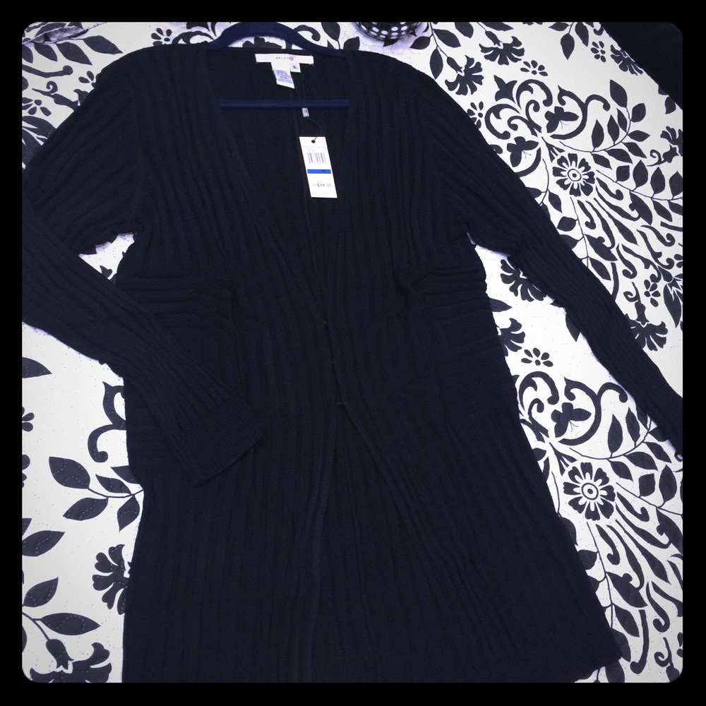Woman's cardigan