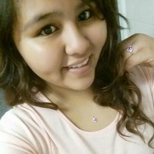 Meet your Posher, Lupita