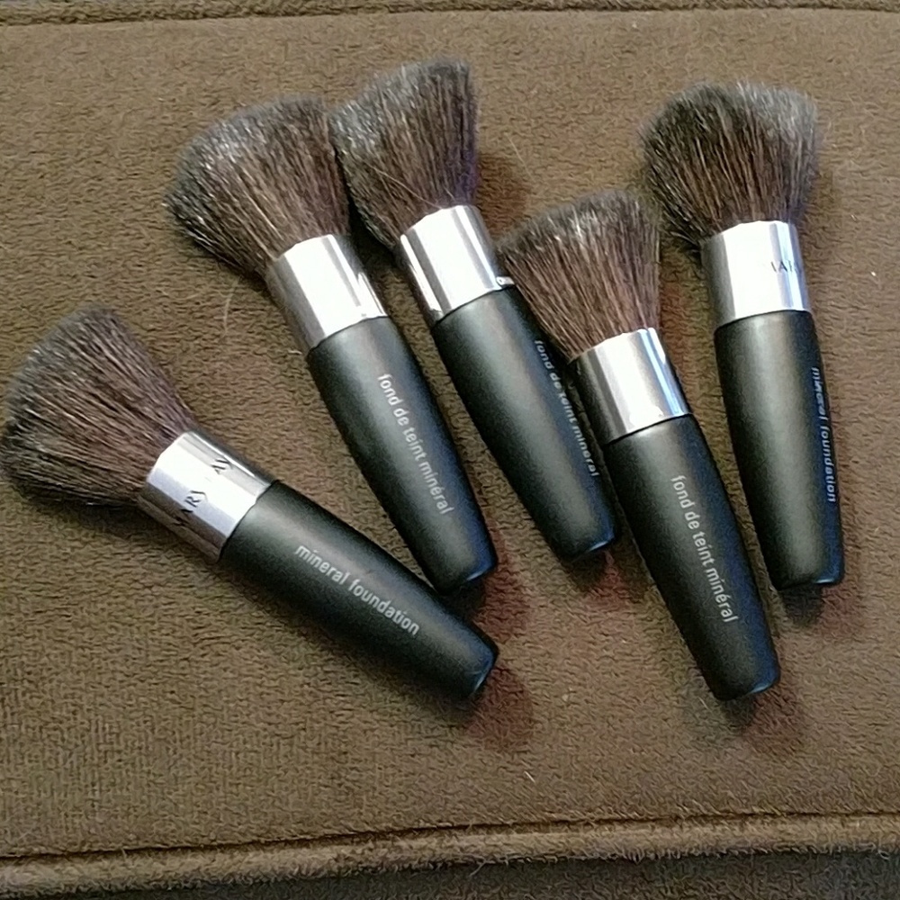 Mary kay foundation brushes