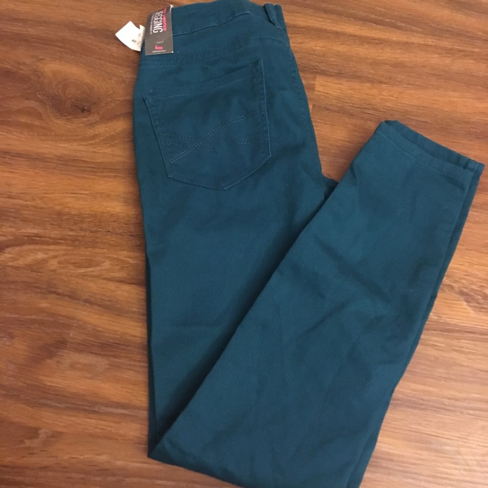Aeropostale jeans SIZE 4