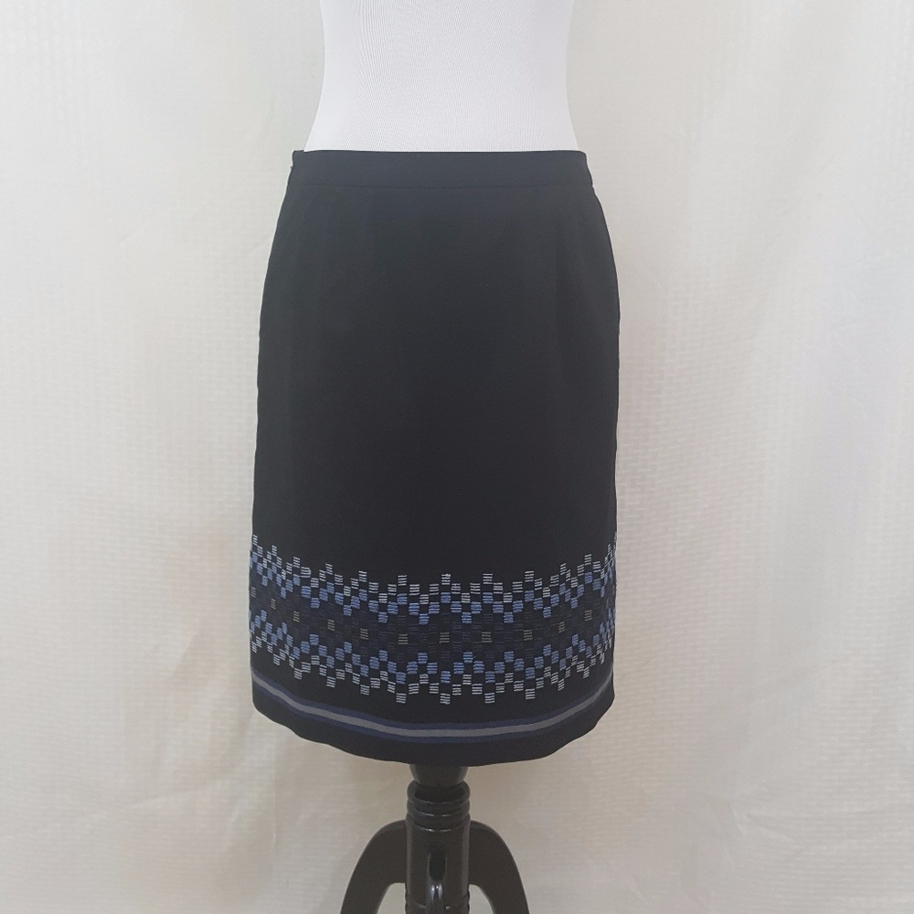 Ann Taylor Loft Skirt with embroidered pattern