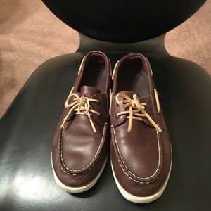 Boys Sperry's