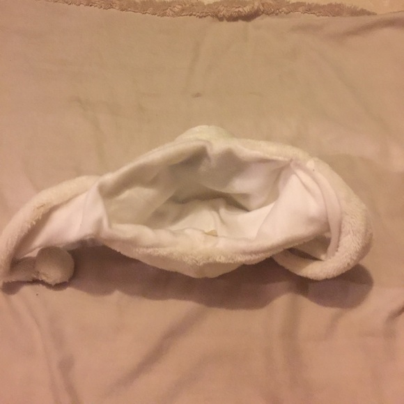 Winter panda hat - Picture 4 of 4