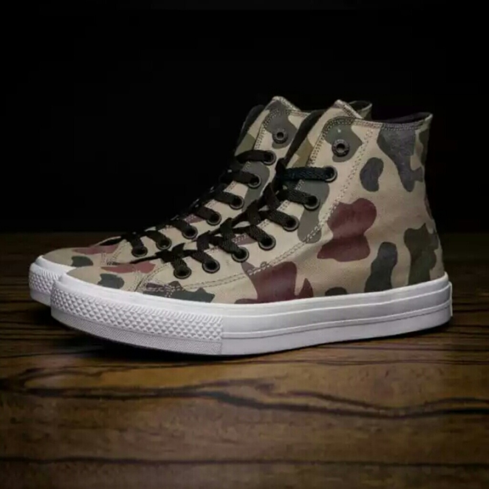 NWT Converse Chuck II Reflective Desert Camo Shoe - Picture 2 of 6