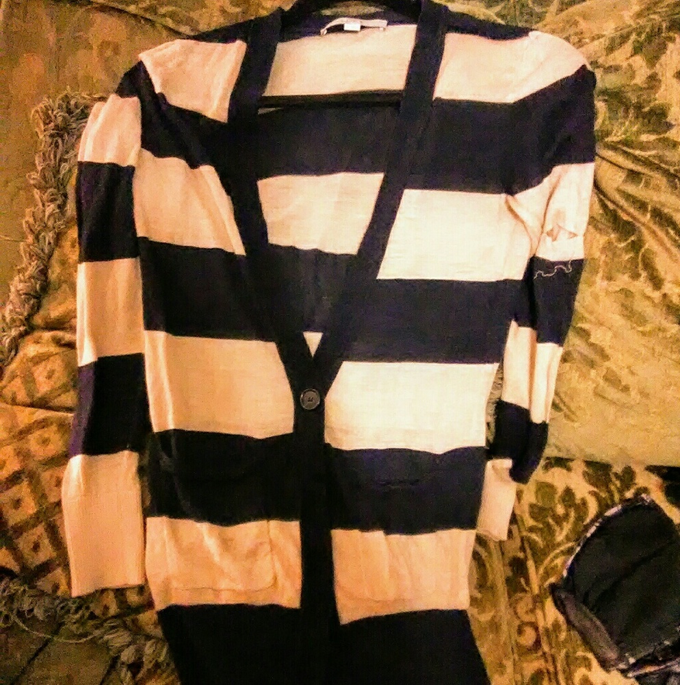 3day sale* Euc LOFT sz xs lightweight Cardigan