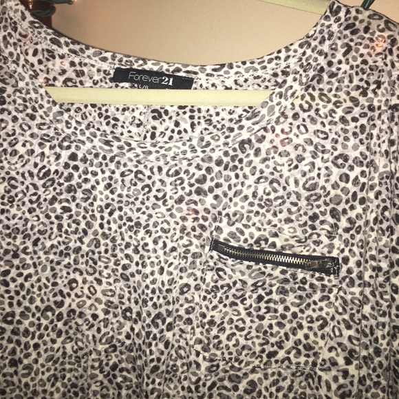 animal print top - Picture 3 of 4