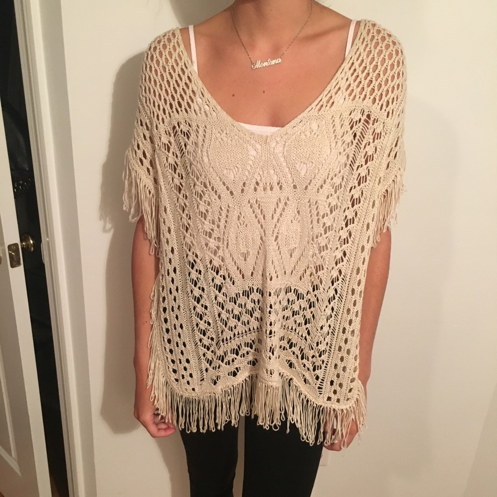 Yarn/lacy poncho