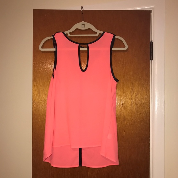 Bright Coral Top GUC Size Small 💖💖💖 - Picture 1 of 4