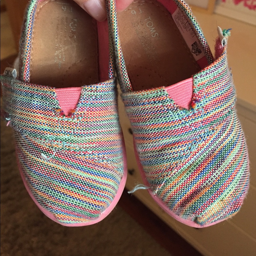 Pink stripe TOMS.