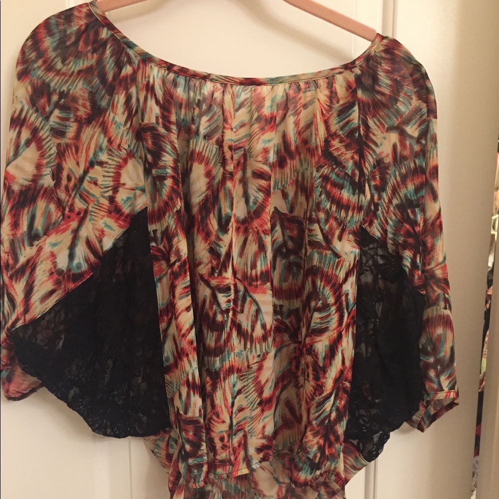 Gorgeous flowy blouse!