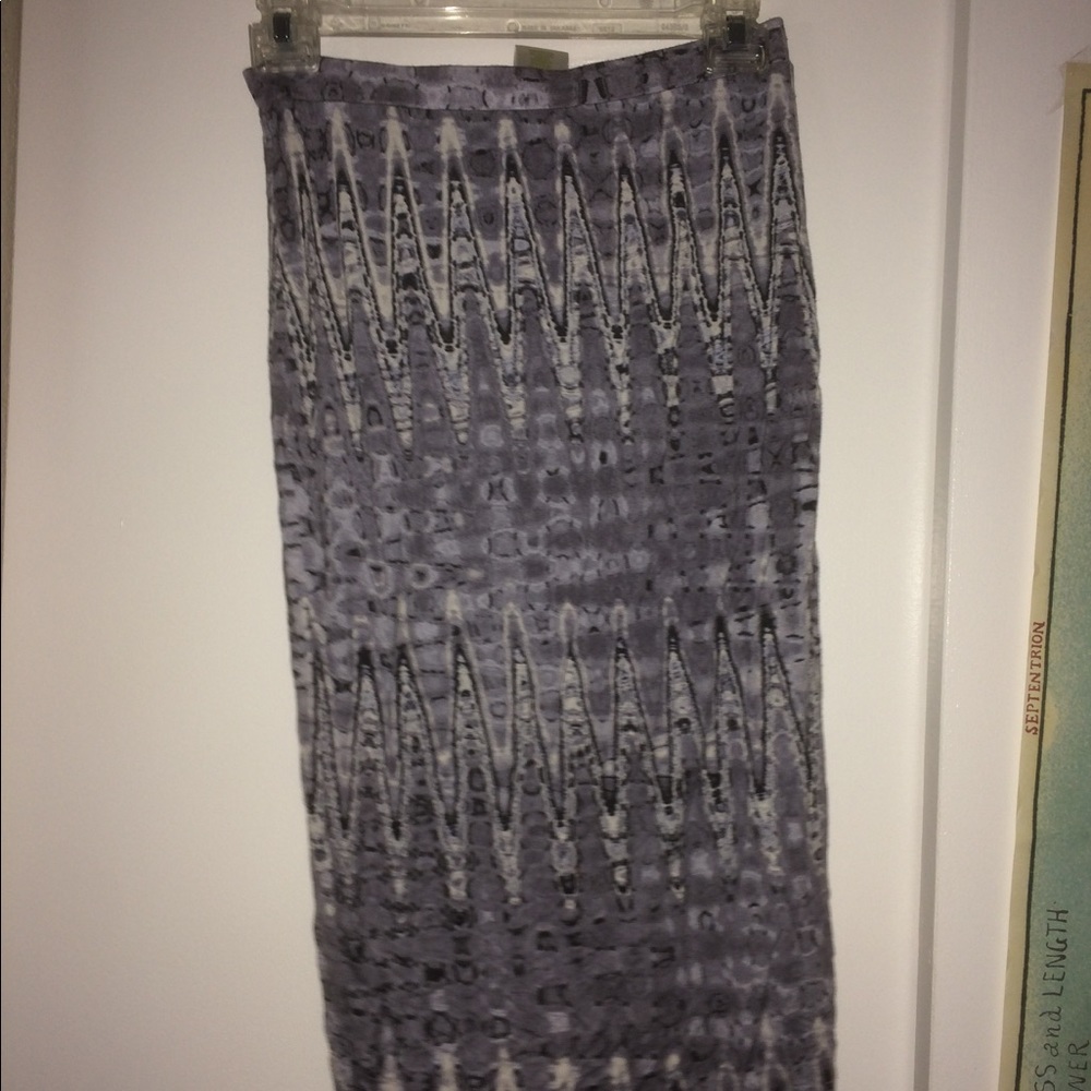 High waisted skirt