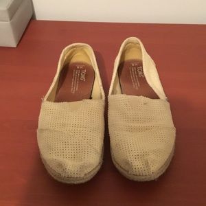 Toms flats. ❤️ Well Loved!
