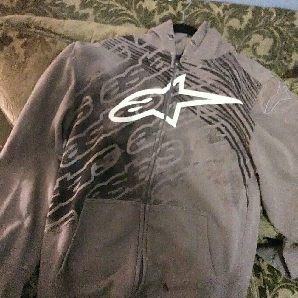 Boys SZ MEDIUM ASTARS  hoodie plz read
