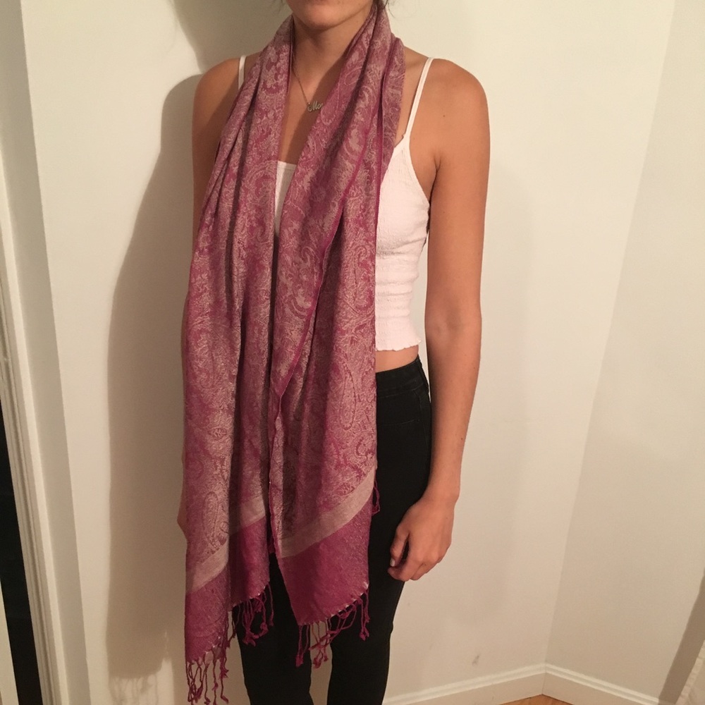 Purple and light grey pashmina.