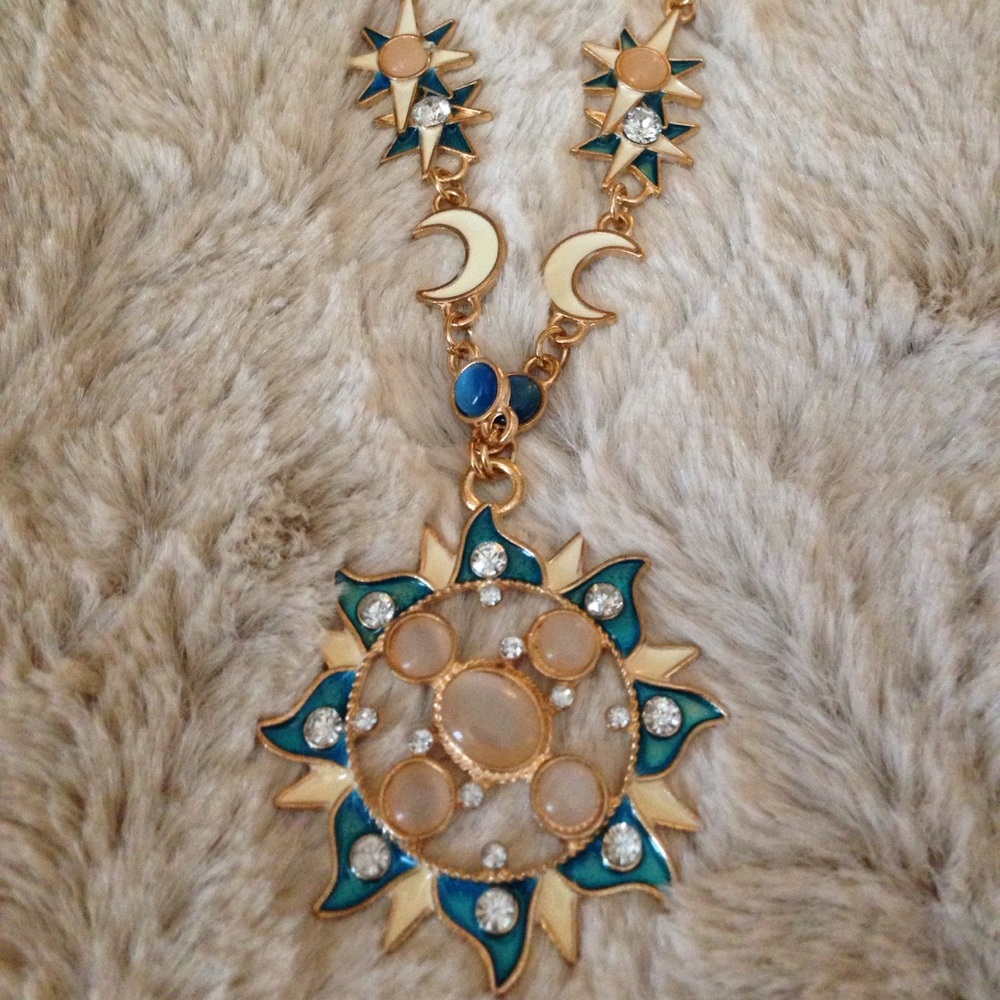 New Sun & Moon Necklaces - Picture 7 of 8