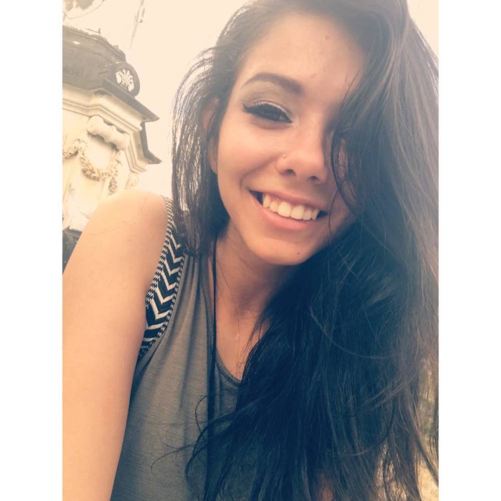 Meet your Posher, Nicolle