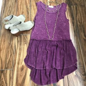 Small burgundy/wine flowy top