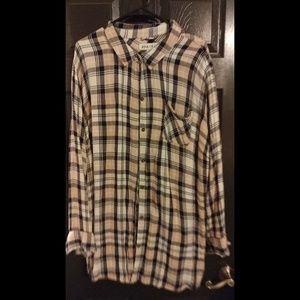 Ava and Viv Tunic Length Button Up