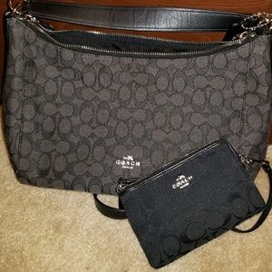 Coach medium convertible shoulder bag