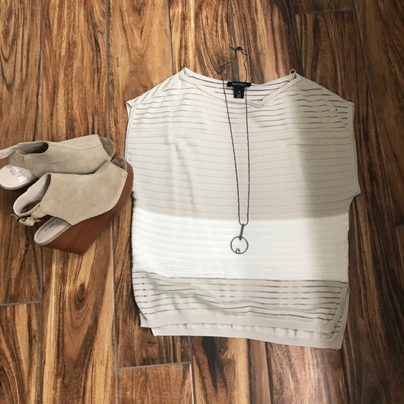 WHBM top - Picture 1 of 4