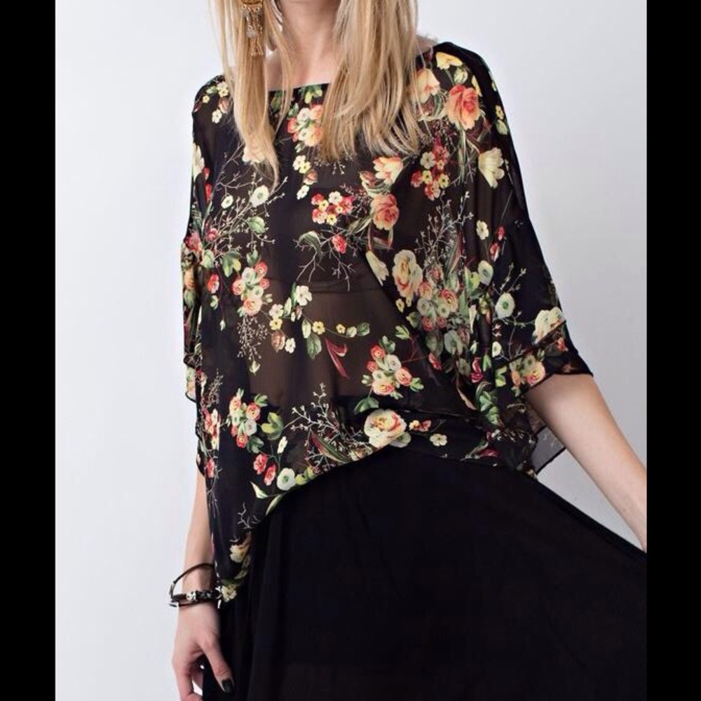 New Easel Blouse Sheer Black Floral Top Blouse