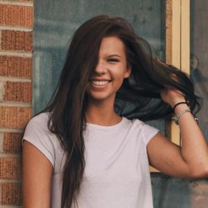 Meet your Posher, Lauren