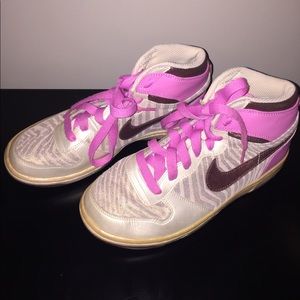 Nike Cream & Pink zebra shoes