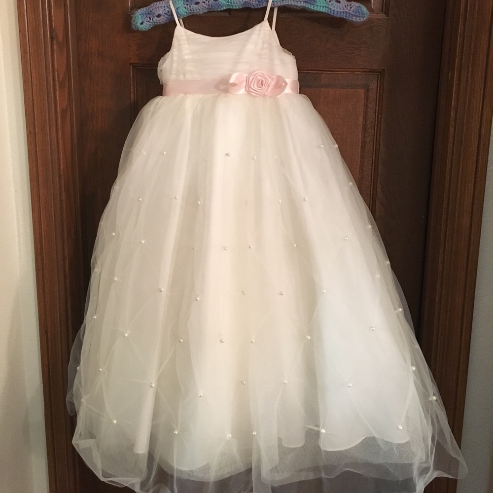 Little girl flower girl dress