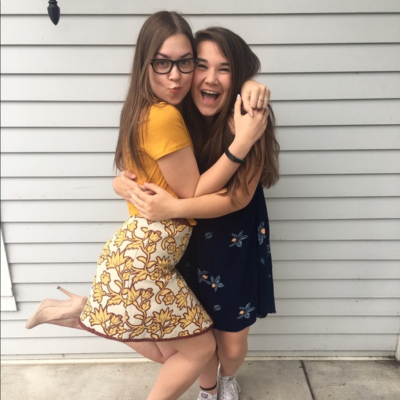 Meet your Posher, Zuzu - Picture 1 of 1