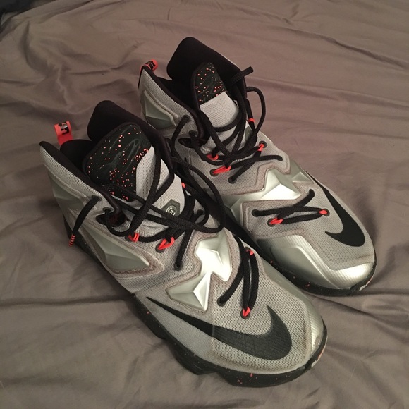 Nike lebrons - Picture 3 of 3