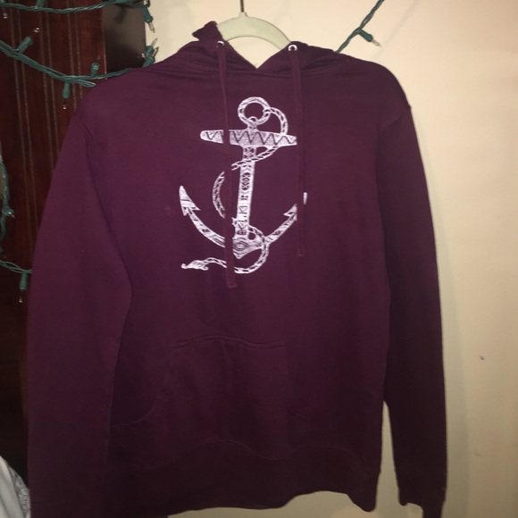 nice burgundy hoodie - Picture 2 of 3