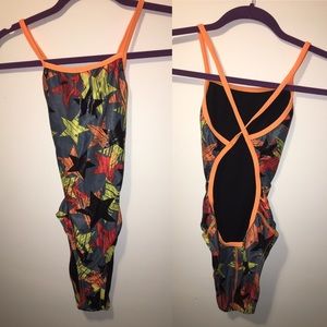 SPEEDO TRAINING SUIT NEVER WORN IN WATER SIZE 28