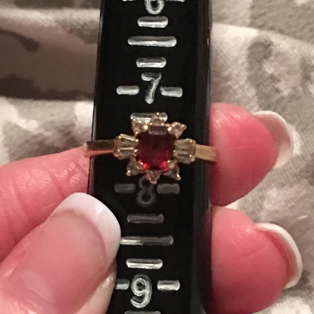 14K yellow gold garment and cz banquette ring