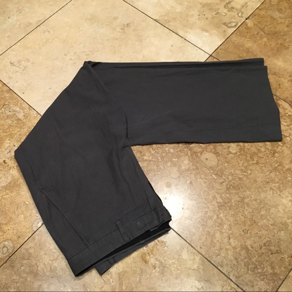 Banana Republic dress pants. Grey. 33X32.