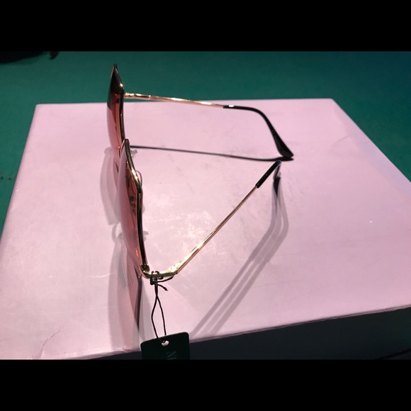 Natural Tint Hexagonal Wire Framed Sunnies - Picture 3 of 7