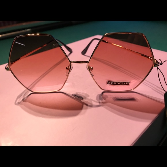 Natural Tint Hexagonal Wire Framed Sunnies - Picture 7 of 7
