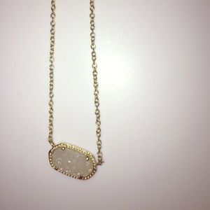 Kendra Scott necklace. Iridescent drusy stone