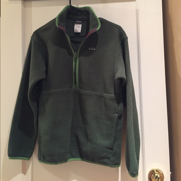 Patagonia Sweaters - Patagonia green fleece