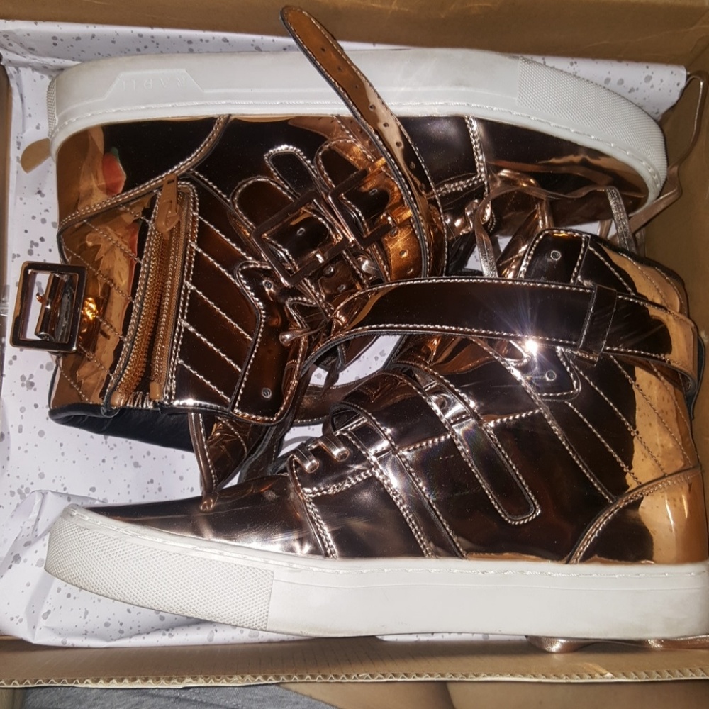 Radii Rose Gold Size 8 Men's Shoes