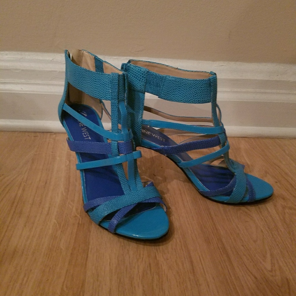 NINE WEST two toned snake-skin 3" heels