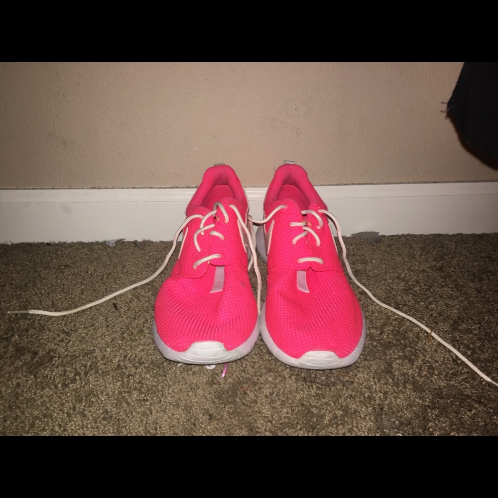 Pink Nike Roshes
