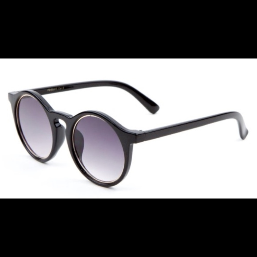 Sunglasses - Black with Gradient Smoke Lens